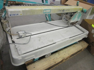 lot 207 image: IMER COMBI 250 TILEWET SAW
