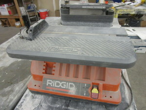 lot 215 image: RIGID SANDER