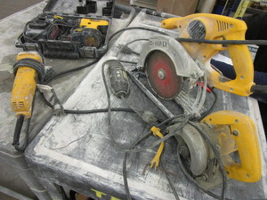 lot 220 image: FOUR DEWALT POWER TOOLS