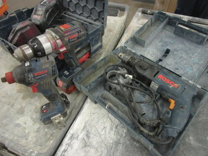 lot 231 image: BOSCH POWER TOOLS