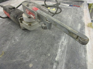 lot 235 image: DYNABRADE DUNAFILE II