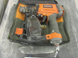 lot 247 image: RIGID PNEUMATIC NAILER