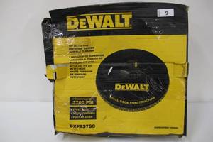 lot 9 image: Dewalt 18 in. Surface Cleaner for Gas Pressure Washers Rated up to 3700 PSI