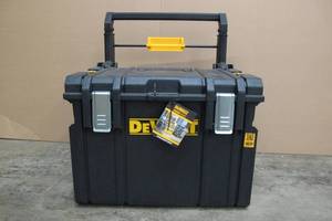 lot 16 image: DeWalt Toughsystems 22 in. Mobile Tool Box