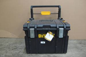 lot 18 image: DeWalt Toughsystems 22 in. Mobile Tool Box