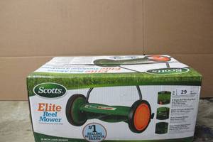 lot 29 image: Scotts 16 in. Manual Walk Behind Push Reel Lawn Mower