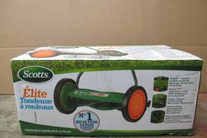 lot 31 image: Scotts 16 in. Manual Walk Behind Push Reel Lawn Mower