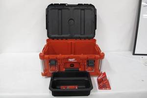 lot 73 image: Middle Toolbox Component ONLY of Milwaukee PACKOUT 22 in. Modular Tool Box Storage System