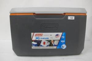 lot 122 image: Coleman 70 qt. Xtreme Cooler