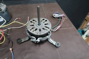 MOTORS
