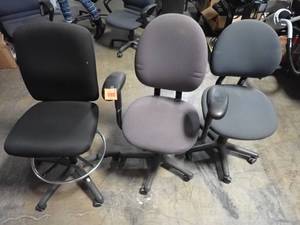 3 rolling office chairs