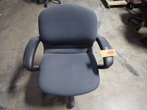 single chair w seat adjustment