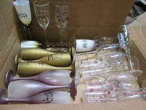 18 pc. Prom & 2019 Prom Glasses Se...