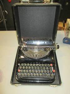 Remington 5 Vintage Typewriter in C...