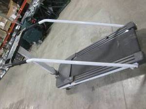 Weslo Cadence 885 Treadmill Standa...