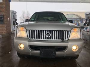 2003 Mercury Mountaineer  AWD  LOW MILES