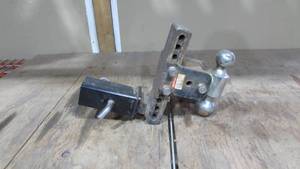 Adjustable Receiver Hitch