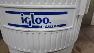 5 Gallon Beverage Dispenser