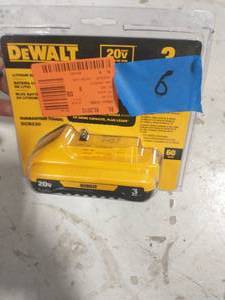 20-Volt MAX Compact Lithium-Ion 3.0Ah Battery Pack