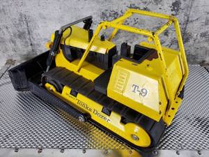 lot 26 image: Vintage T-9 Mighty Tonka Dozer