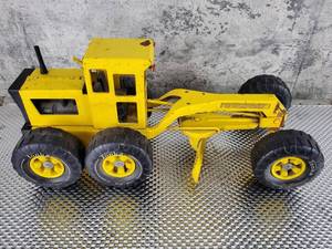 lot 27 image: Vintage MR-970 Tonka Road Grader