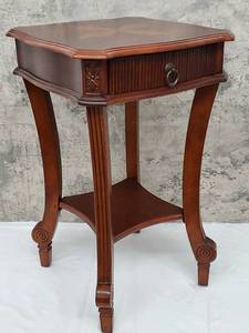 lot 68 image: Accent Table with Inlaid Wood Design