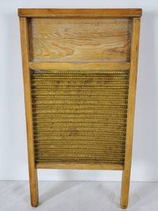 lot 111 image: Vintage Wash Rack