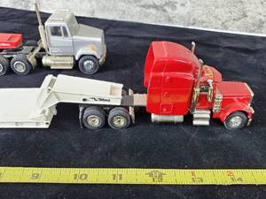 lot 125 image: (2) Die Cast Heavy Equipment Haulers