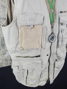 lot 152 image: Vintage Lands End Fly Fishing Vest Size XL & Compass