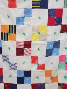 lot 163 image: Beautiful Vintage Handmade Quilt