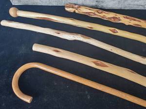lot 184 image: Walking Stick Lot