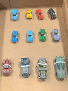 lot 2 image: Lot Of 12 AntiqueTootsietoyCars