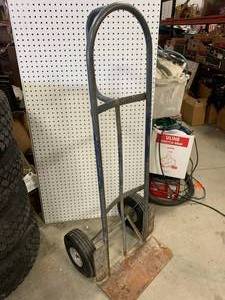 lot 36 image: 2 WheelHand Truck