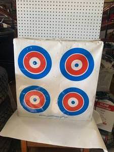 lot 41 image: Drew Foam Archery Target 2 x 2