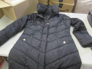 Steve Madden Ladies Medium Puffer C...