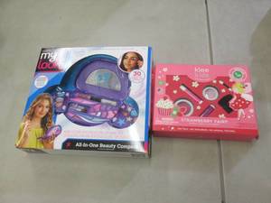 2 Play Makeup Sets...