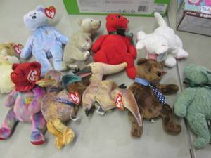 10 NWT Beanie Babies...