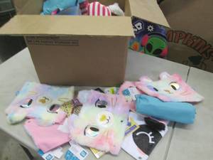 Box of Assorted Binder Pouches & Pe...