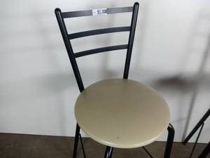 lot 001 image: 2 Leatherette Bar Stools