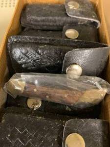 3 KNIVES WITH CASES