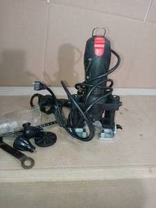 lot 27 image: Craftsman All-In-One Cutting Tool- used