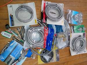 lot 45 image: Mixed lot spray hose