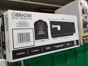 lot 25 image: Gibralter Mailboxes Parsons Plastic U.S. Mail Medium Capacity Black Mailbox (in box)