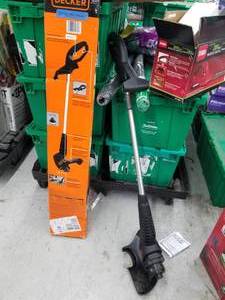 lot 6 image: Black & Decker Electric Trimmer and Edger 12 Cut 3.5A (in box)