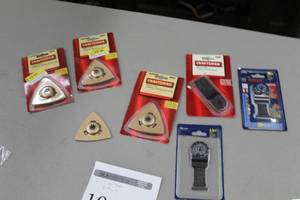 lot 106 image: Lot of (7) Multitool Accessories (in package) - Craftsman Multitool Triangular Rasp (x4), Craftsman Multitool Flush Cut Saw Blade (x1), Bosch 1-14 (x2)
