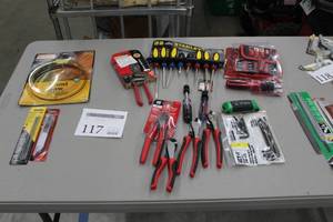 lot 117 image: Coping Saw Blades, Reciprocating Saw Blades, Band Saw Blades, Screwdriver Sets, Cutting Pliers, Hex Key Sets (all in package)