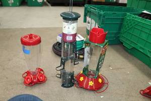 lot 130 image: Lot of (3) Hummingbird Feeders