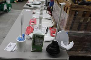 lot 149 image: Lot of Bathroom Toilet Accessories - Plungers (x2),  Brush Set