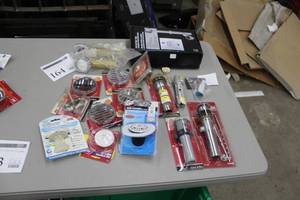 lot 164 image: Lot of Sink Accessories (in package) - Lavatory Strainer, Shower Drain Caps, Foot Lok Stop Style Plastic Bath Drain, Misc. Accessories