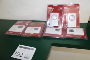 lot 192 image: Lot of (6) Ace HeatCool Programmable and Manual Thermostats (in package)